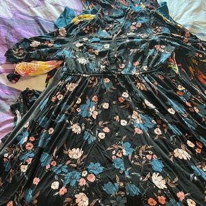 20$ or 2 for 30$ Torrid floral dress